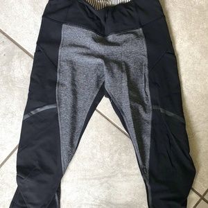 Lululemon Luxtreme Crop - Size 6